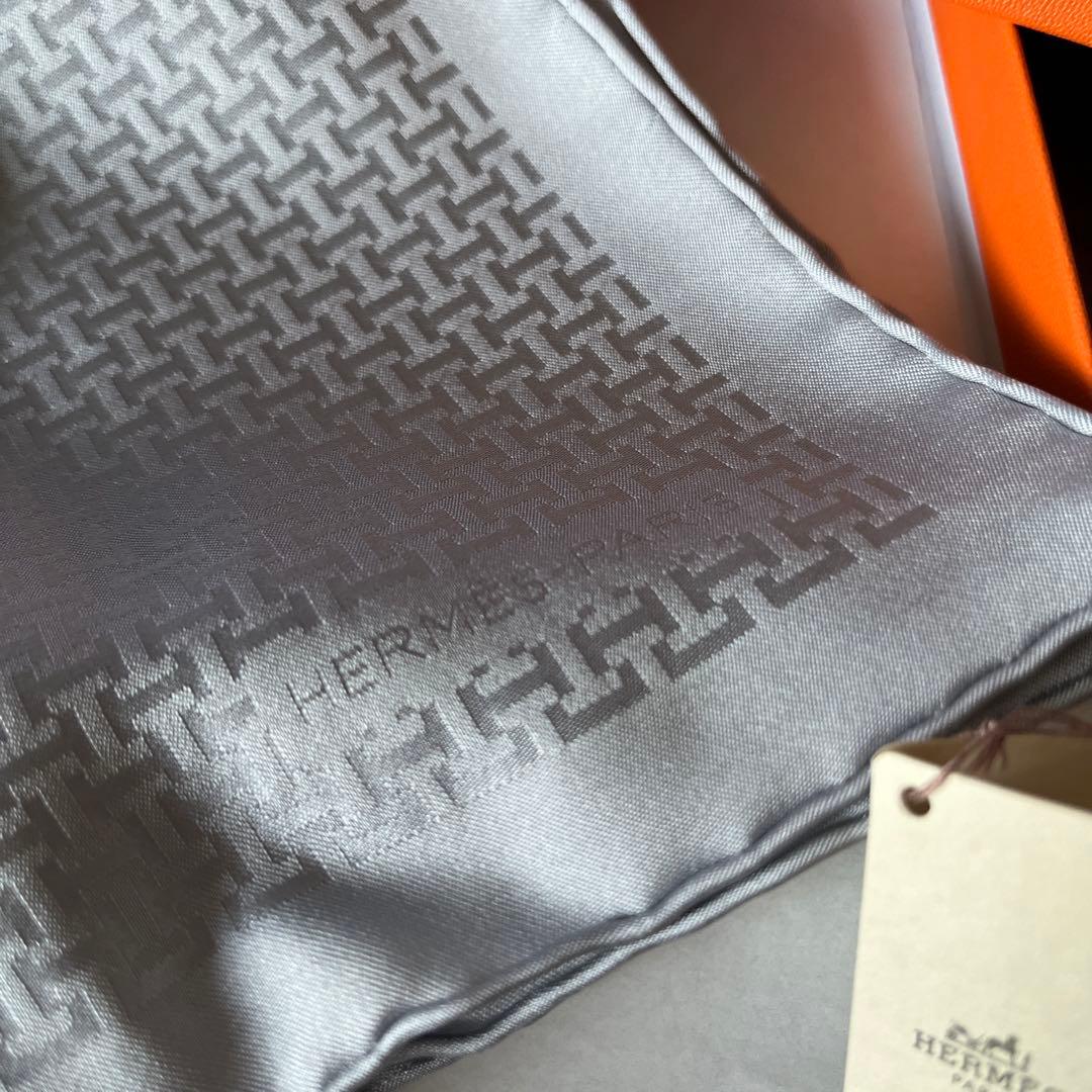 HERMES ポケットチーフ