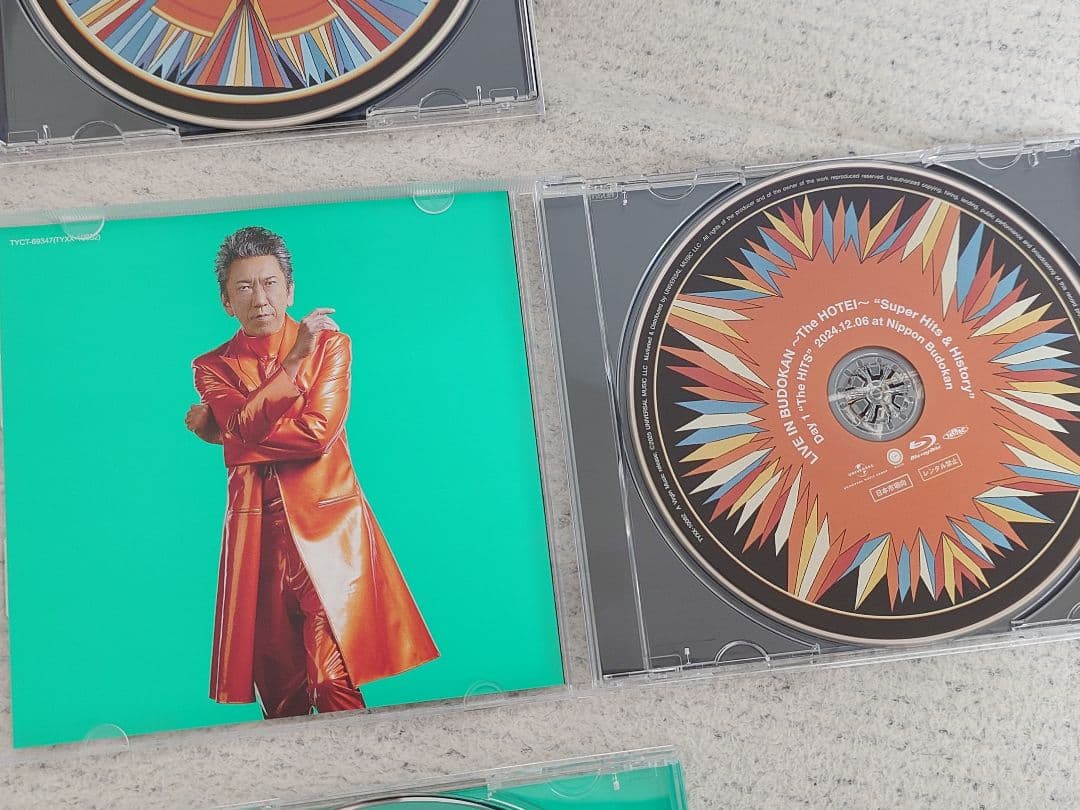 布袋寅泰　ギタリズムⅧ　GUITARHYTHM VIII　CD+2Blu-ray
