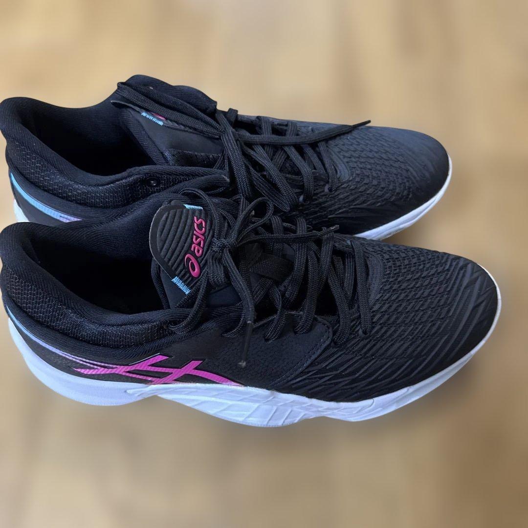 ASICS UNPRE ARS LOWバスケットボールシューズ