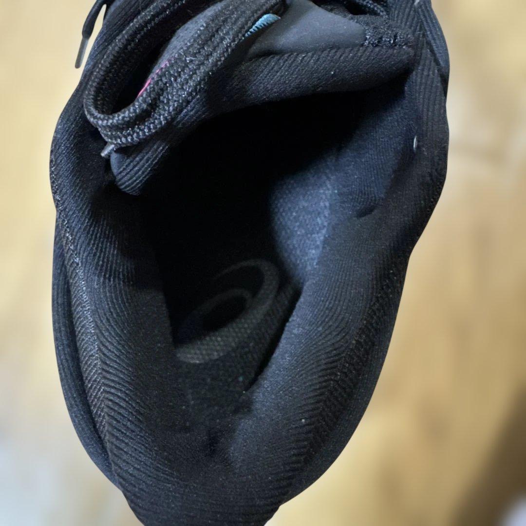 ASICS UNPRE ARS LOWバスケットボールシューズ