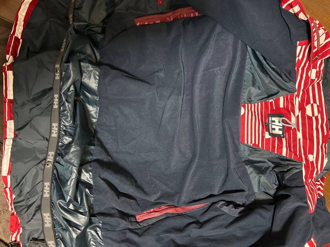 ⭐︎値下⭐︎Helly Hansen スキーウェア上(赤/白)