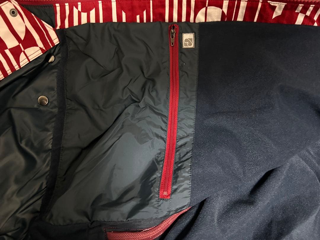 ⭐︎値下⭐︎Helly Hansen スキーウェア上(赤/白)