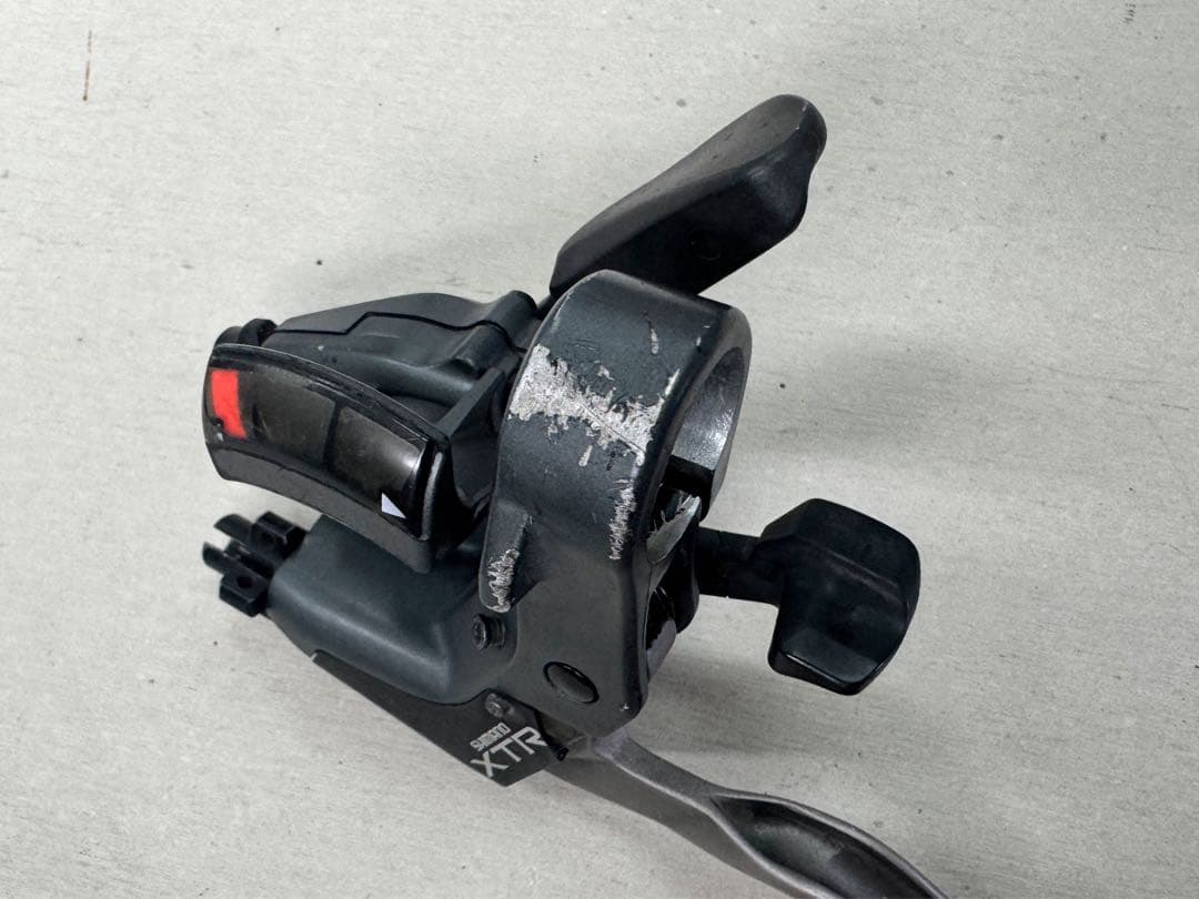 SHIMANO ST-M952 XTR 3×9速