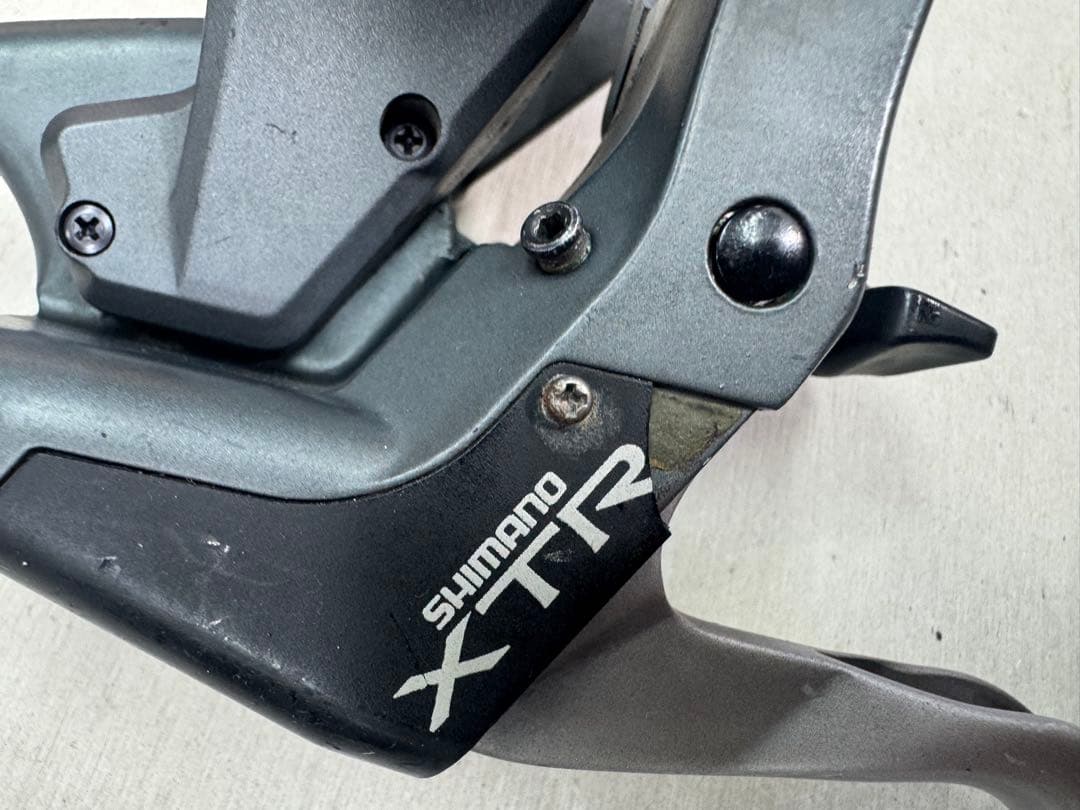 SHIMANO ST-M952 XTR 3×9速