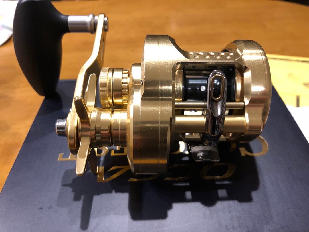 SHIMANO OCEA CONQUEST 300XG ベイトリール