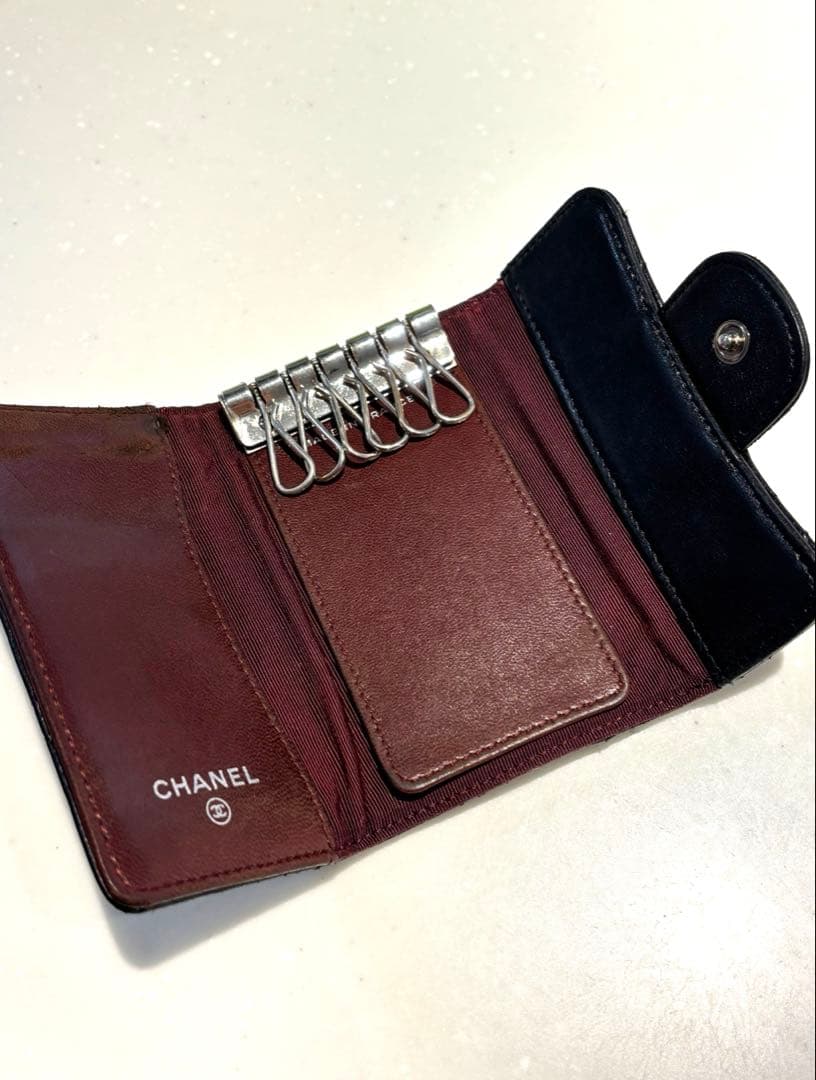 値下げ中！CHANEL シャネル　キルティングレザーキーケース