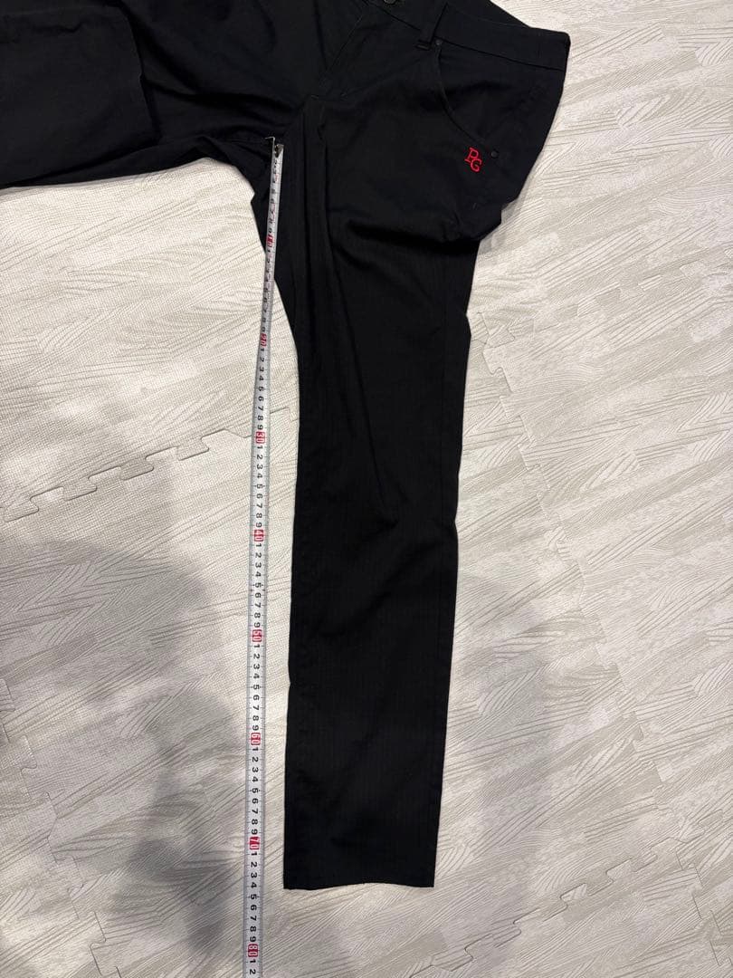 パーリーゲイツ　スリムフィット黒パンツ