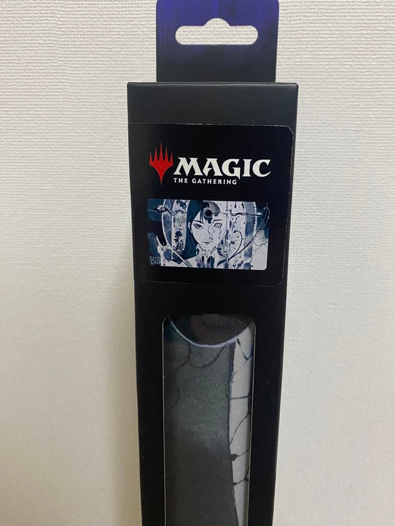【新品未開封】マジックザギャザリング 霊気化プレイマット/ピーチモモコ/MTG