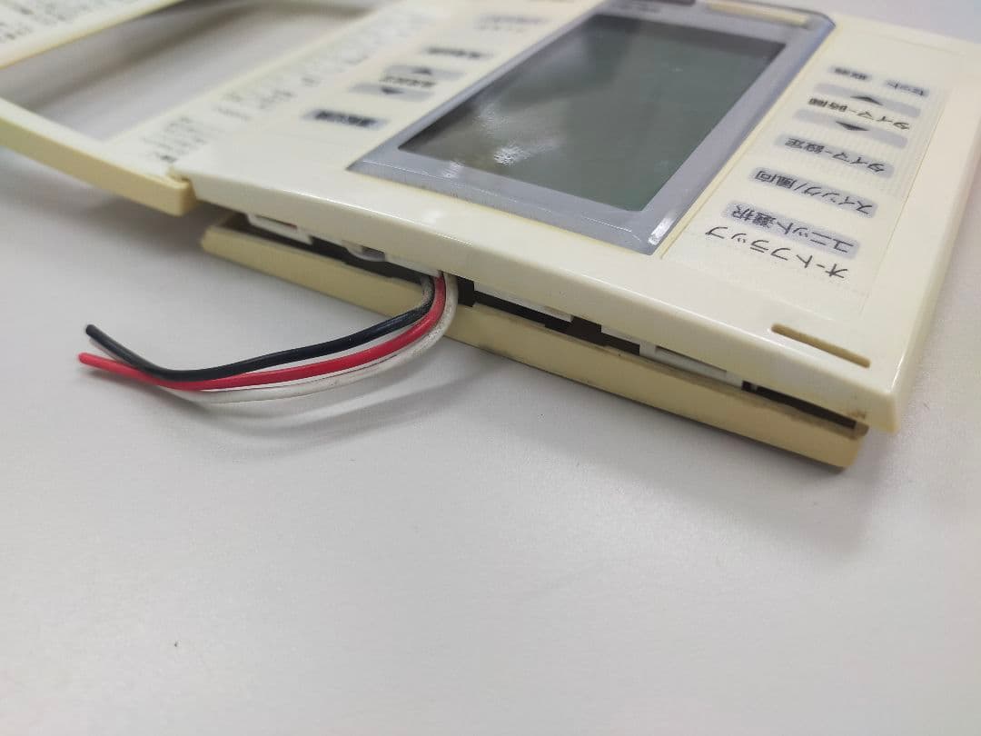 SANYO エアコン用リモコン RCS-SH80T①