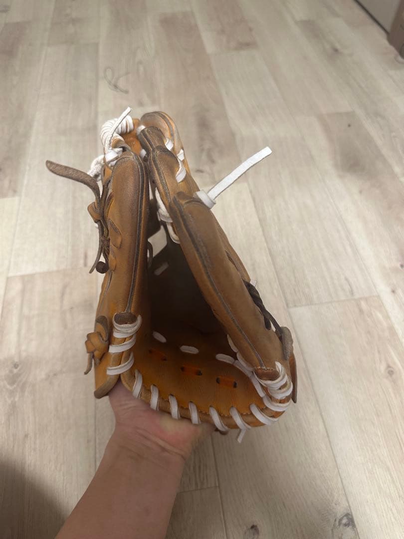硬式グローブ 内野手用