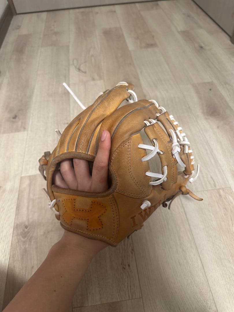硬式グローブ 内野手用