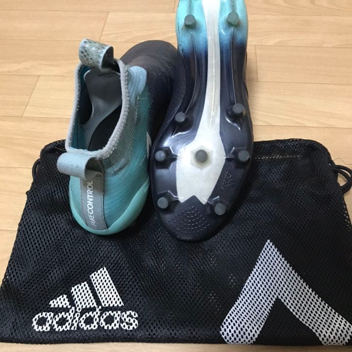 adidasピュアコントロール 17+  FG