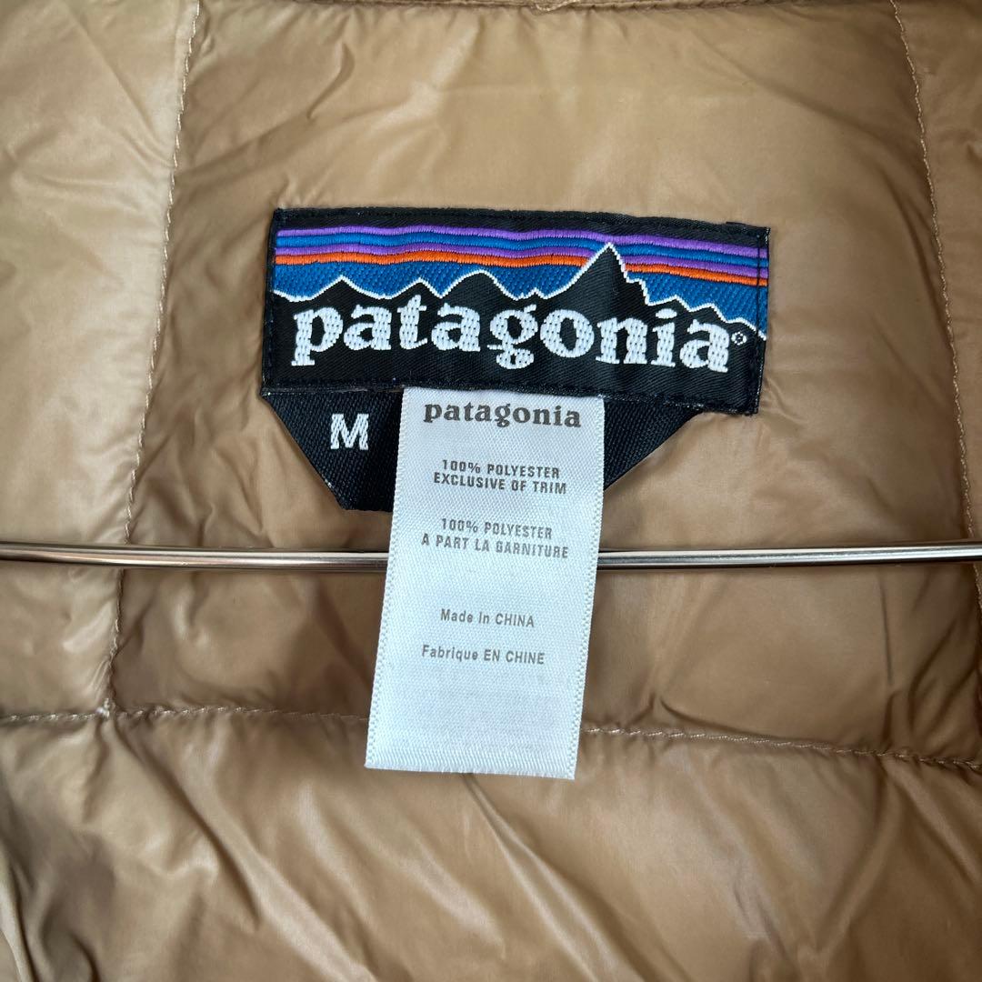 【美品】patagonia ベージュ ダウンベスト