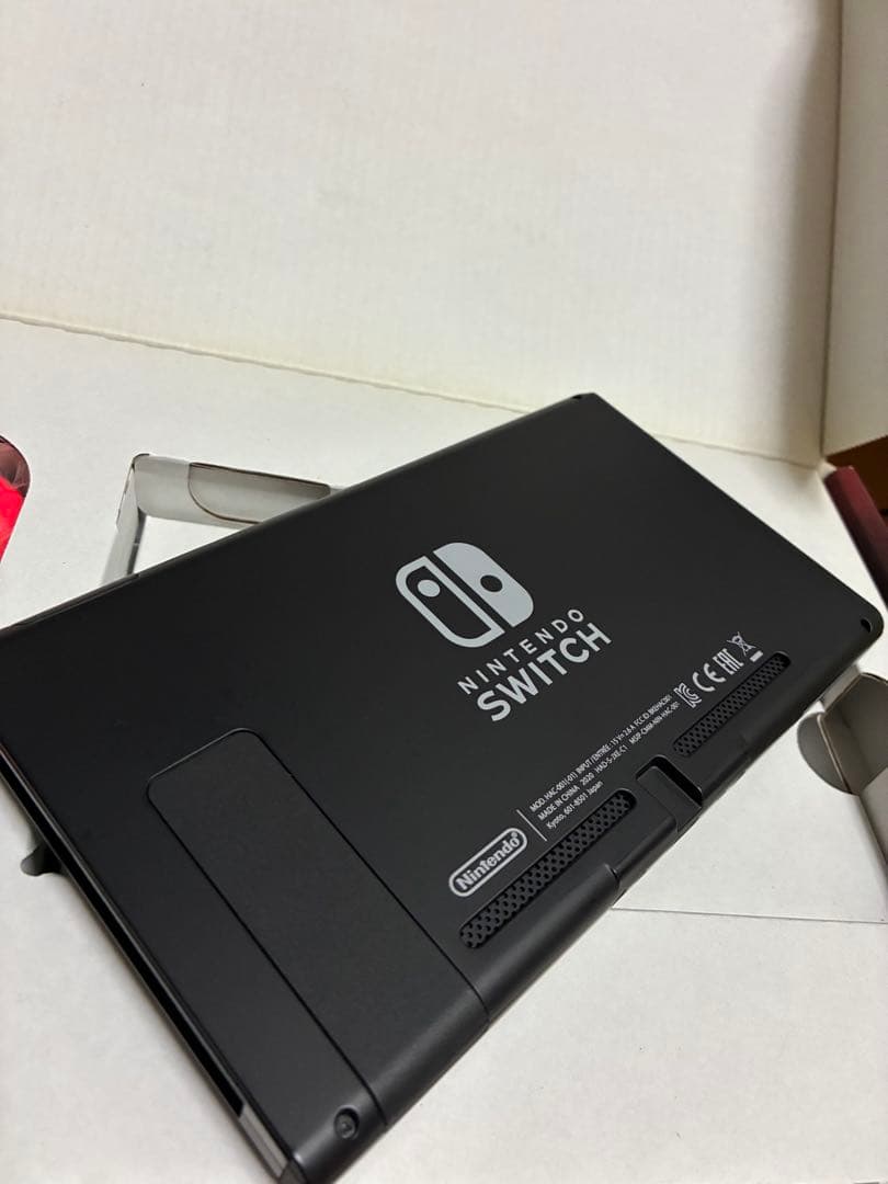 Nintendo Switch 本体　スマプラマリオカート　2本　ケース付