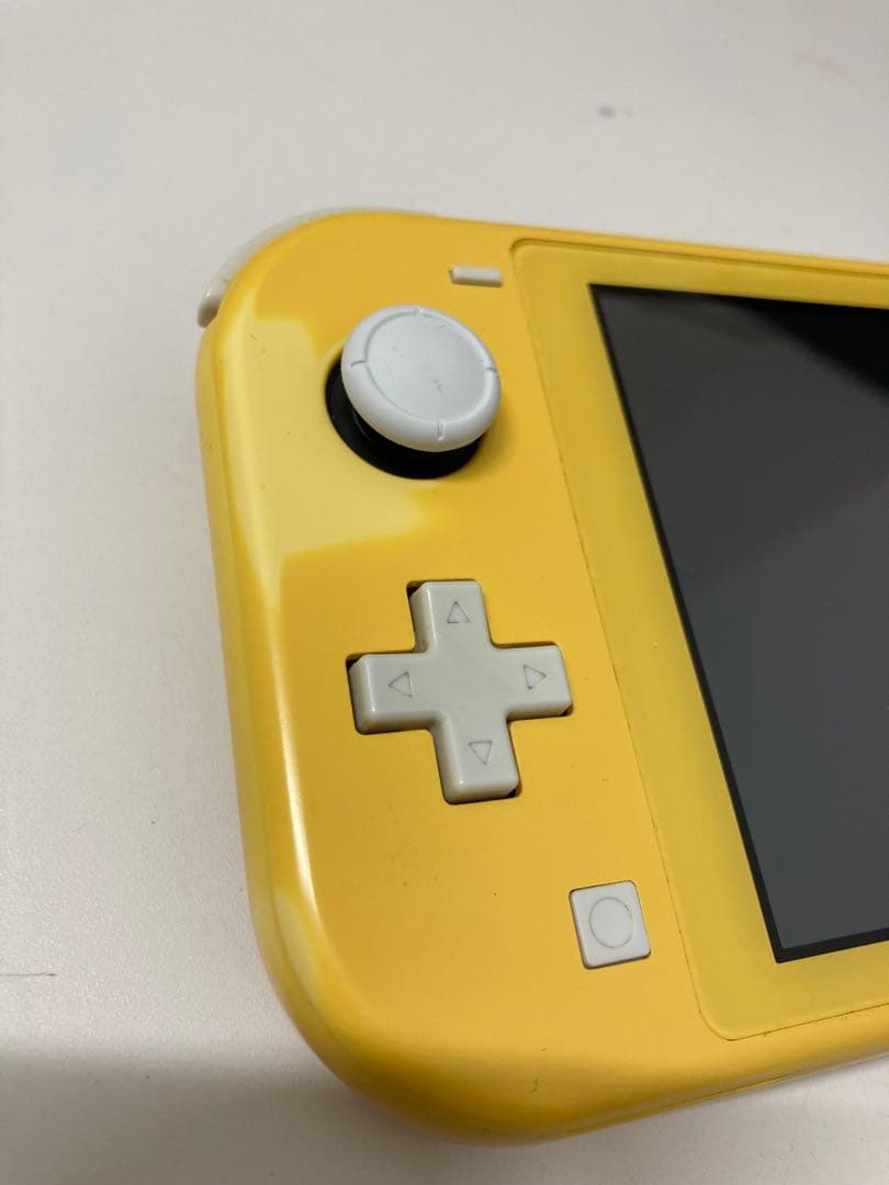 Nintendo Switch Lite イエロー　本体のみ