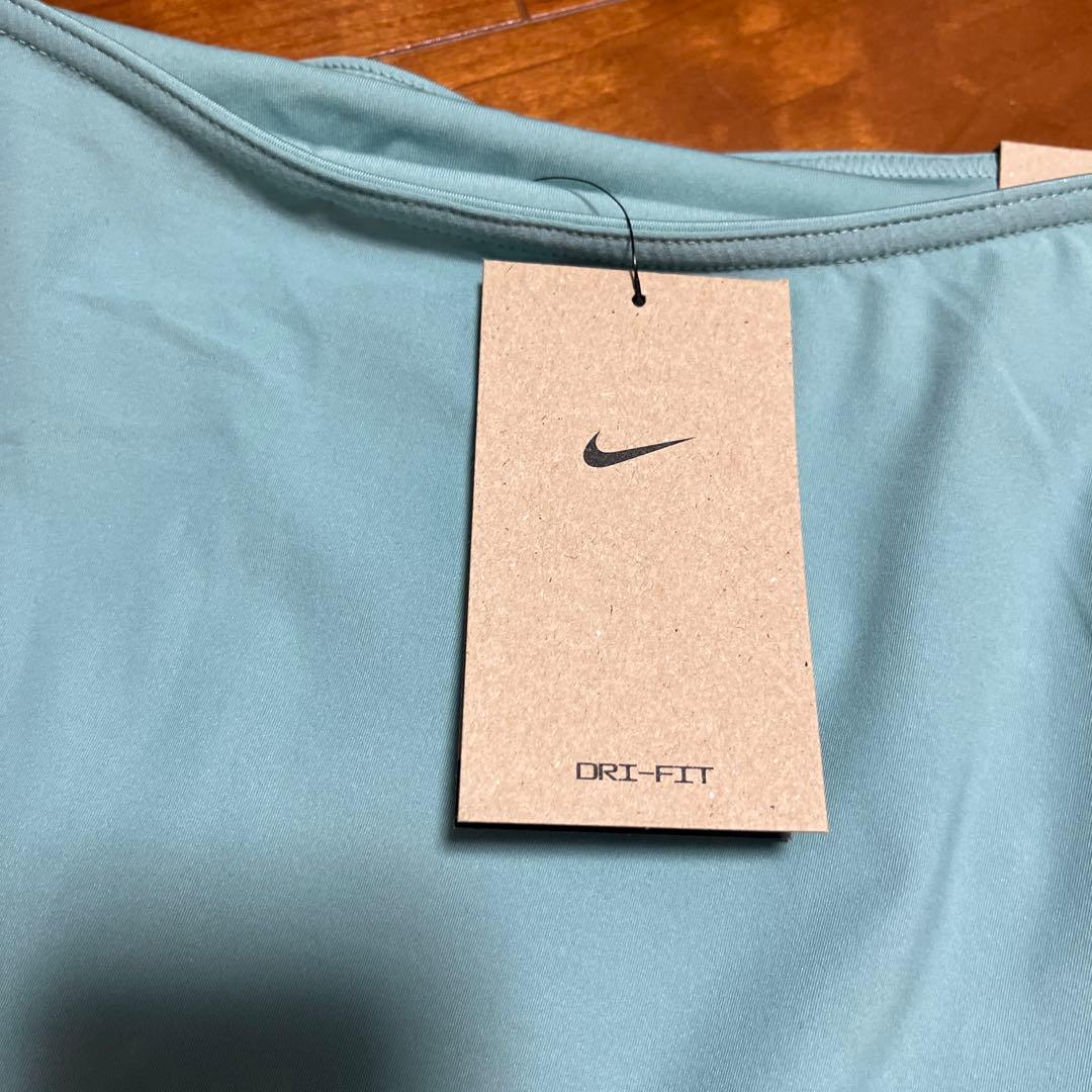 Nike スコート　ドライフィット　新品　M グリーン　2025