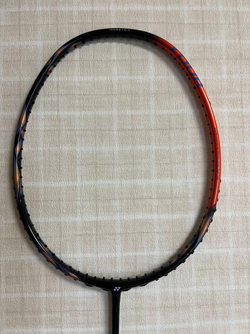 バドミントンラケット ASTROX77TOUR 4U5G
