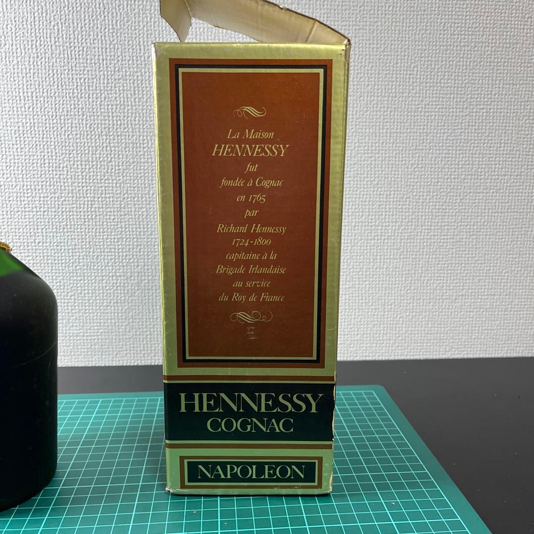 (h) 未開封　Hennessy Napoleon Cognac 箱入り　古酒