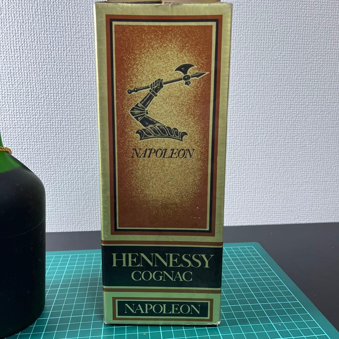 (h) 未開封　Hennessy Napoleon Cognac 箱入り　古酒