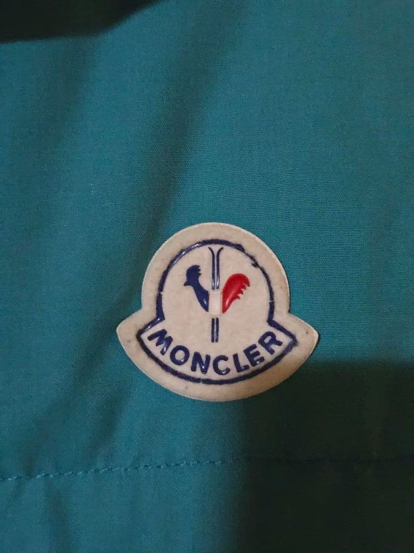 m*u様 MONCLER ターコイズ ダウンベスト