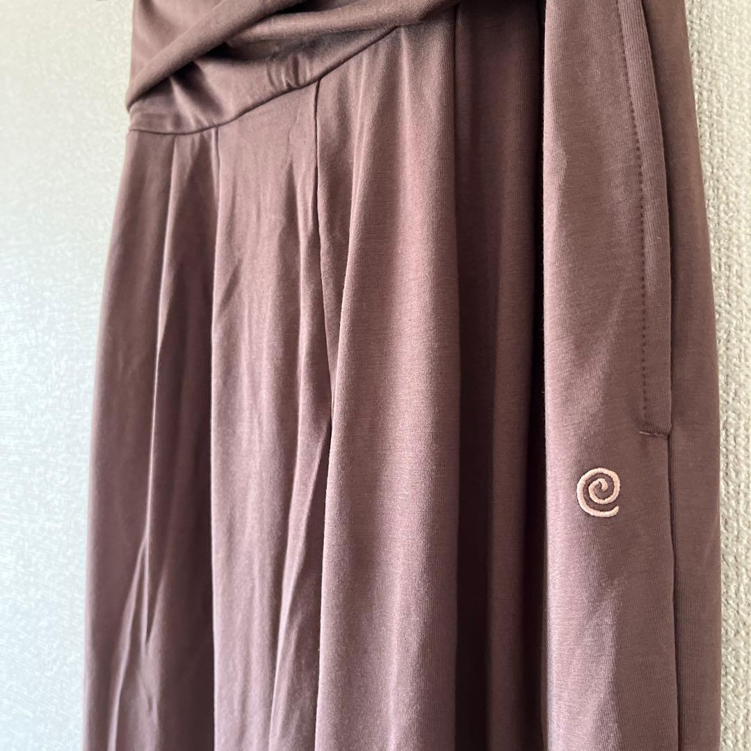 新品未使用 suria アメリアパンツ ブラウン S 天然素材