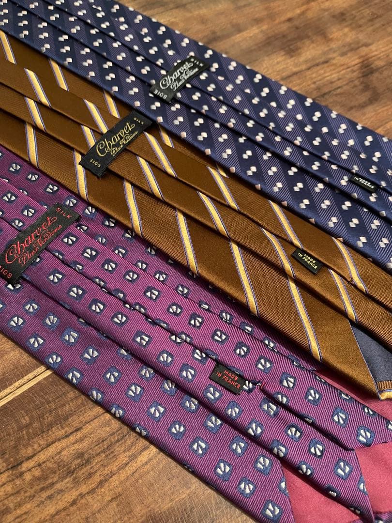 CHARVET 高級ネクタイ美品3本セット。定価1本5万円位。絹100% 仏製