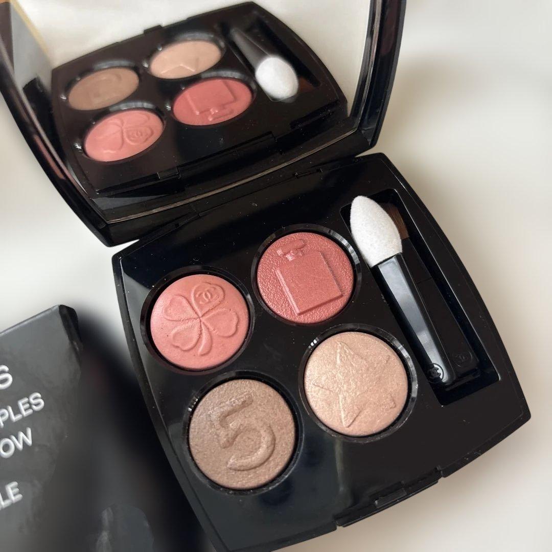 CHANEL シャネル レキャトルオンブルブトン209