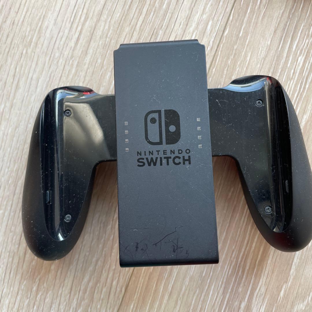 Nintendo Switch 本体 ＋Joy-Con充電グリップのおまけ付き