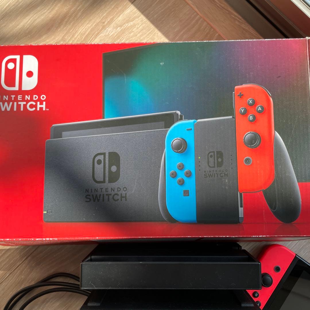 Nintendo Switch 本体 ＋Joy-Con充電グリップのおまけ付き