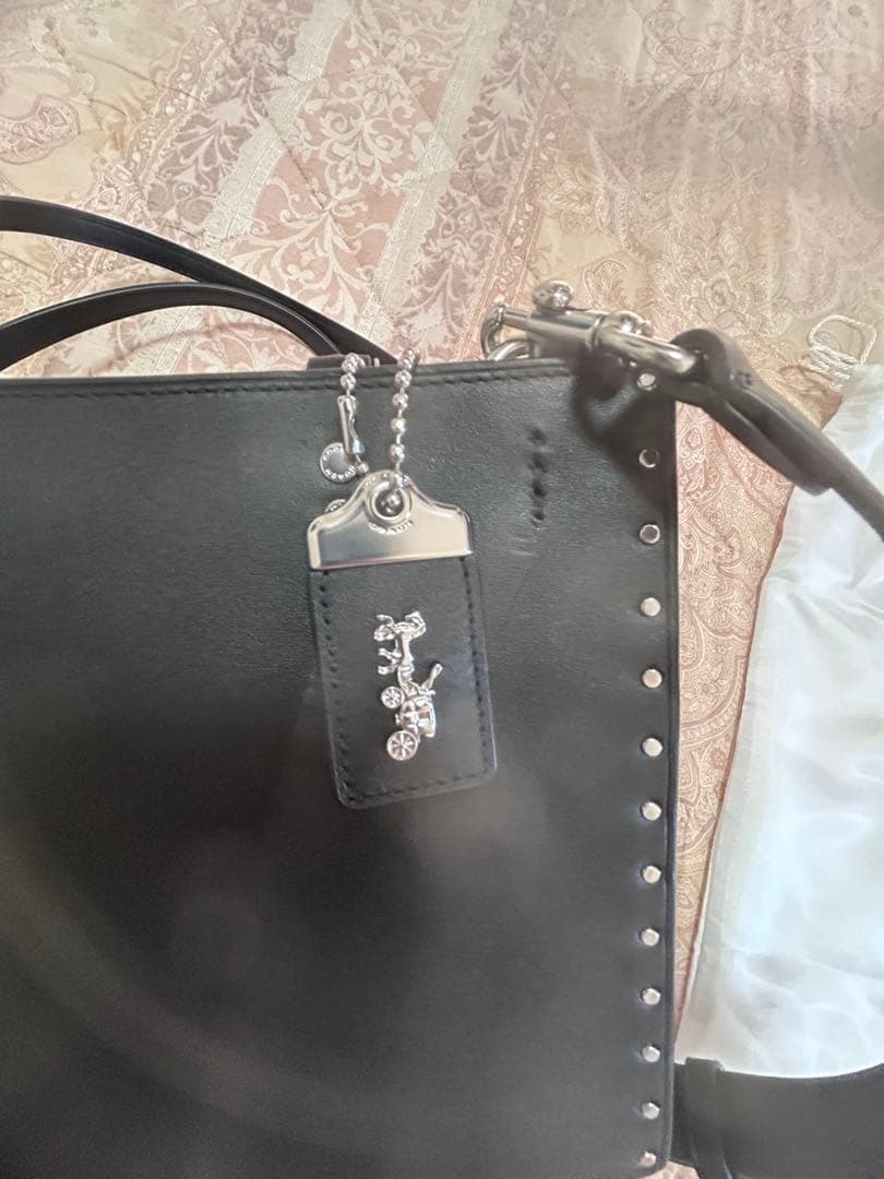 ＊*＊様 COACH ブラックスタッズバッグ 保存袋付き