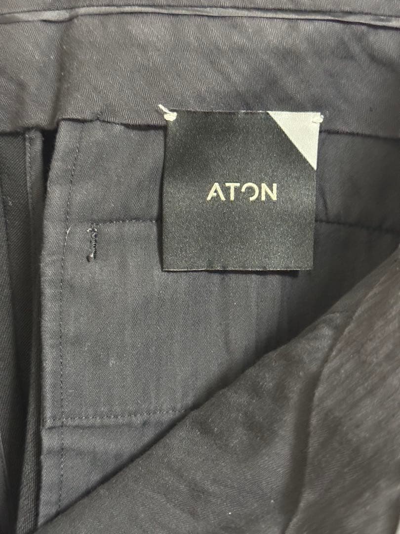 ATON ブラック スラックス