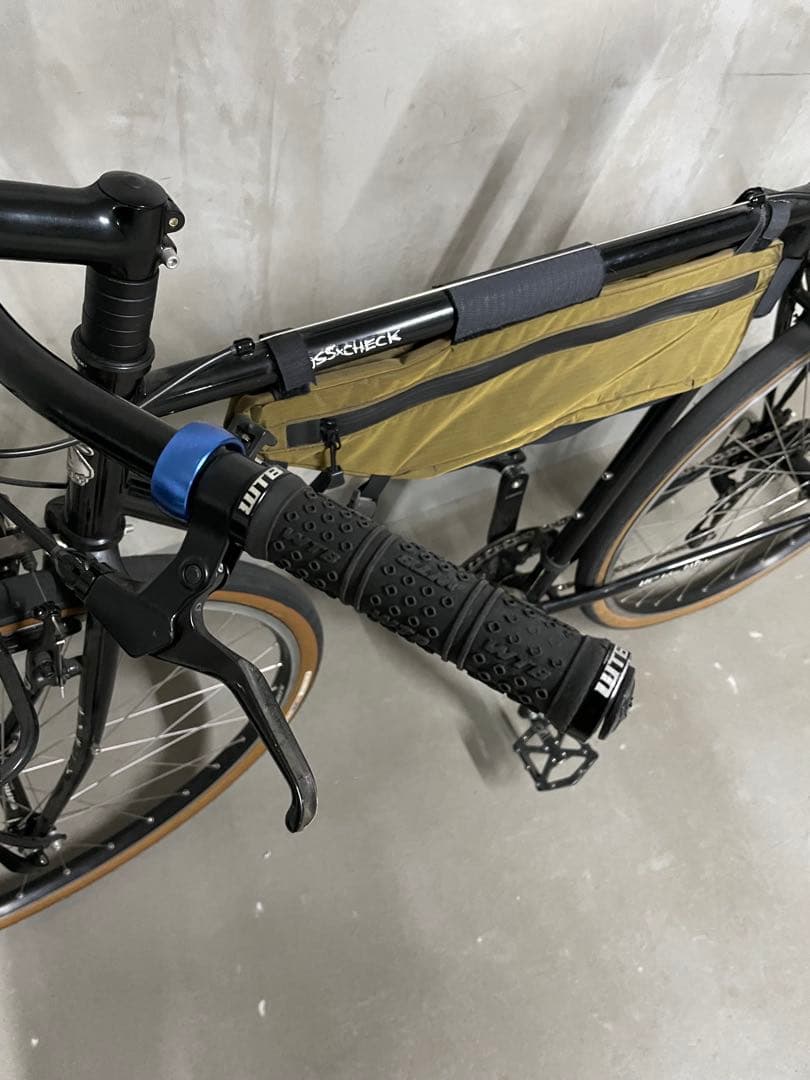 引き取り限定 SURLY CROSS CHECK BLACK 57 純正タイヤ付