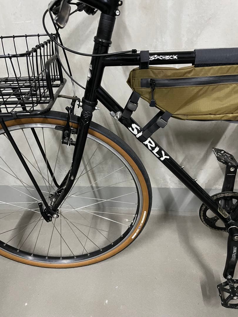 引き取り限定 SURLY CROSS CHECK BLACK 57 純正タイヤ付