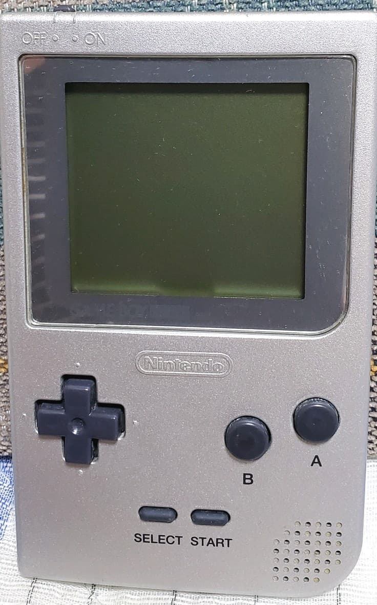 Nintendo ゲームボーイポケット シルバー(任天堂)