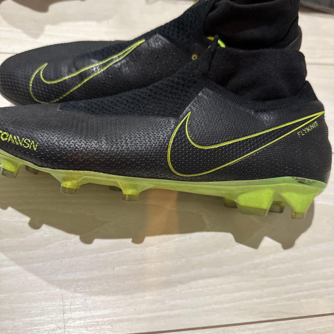 サッカースパイク28cm 海外限定