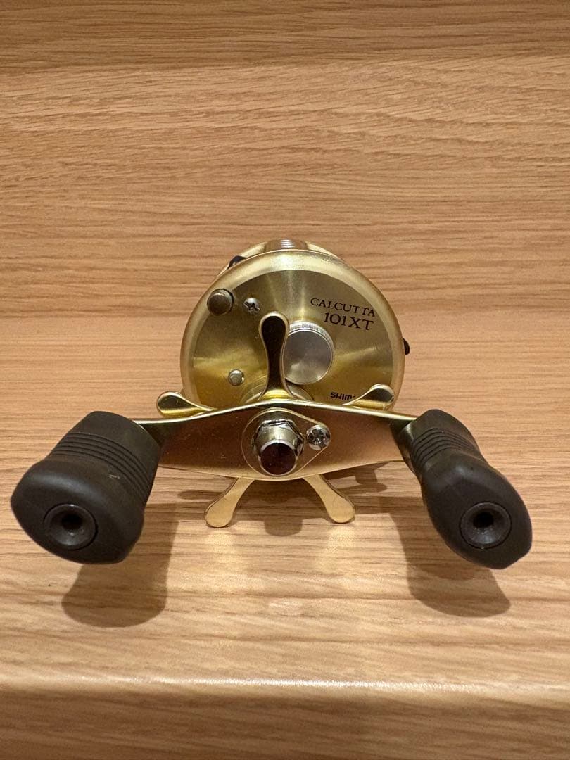 Shimano Calcutta 101 XT ゴールドベイトリール
