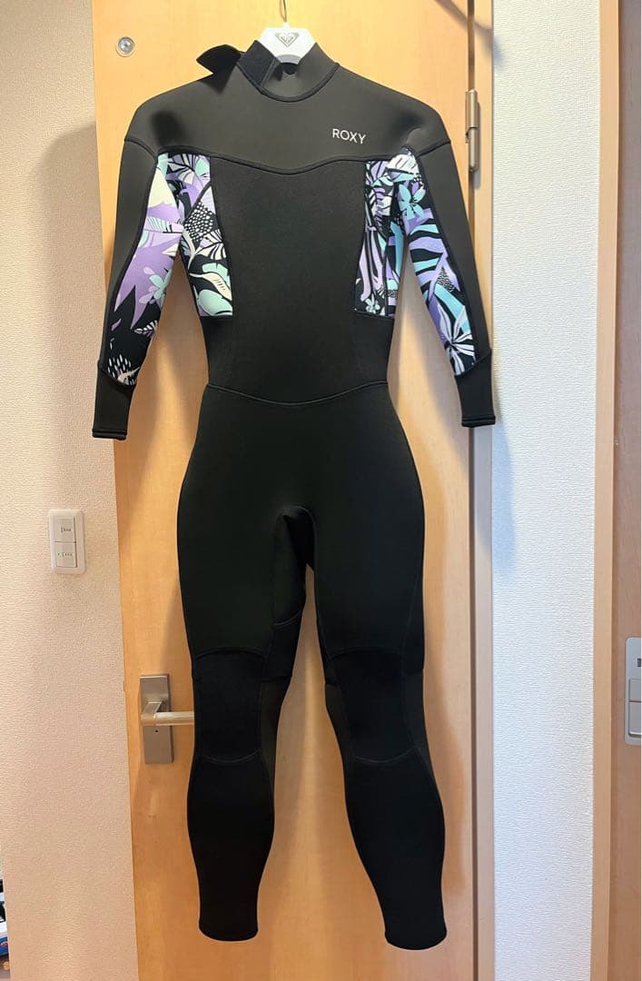 【新品】ROXY ウェットスーツ　ML フルスーツ 2.5mm