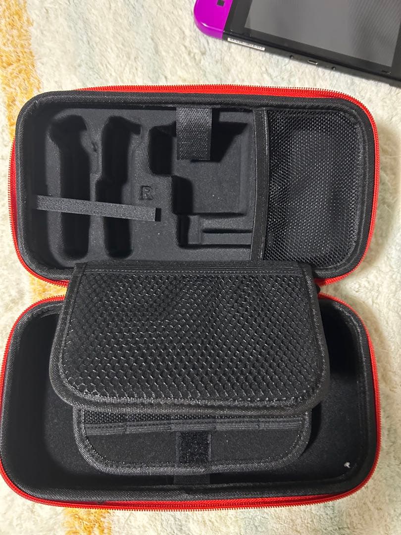 中古品　Switch キャリングケース　ソフト多数