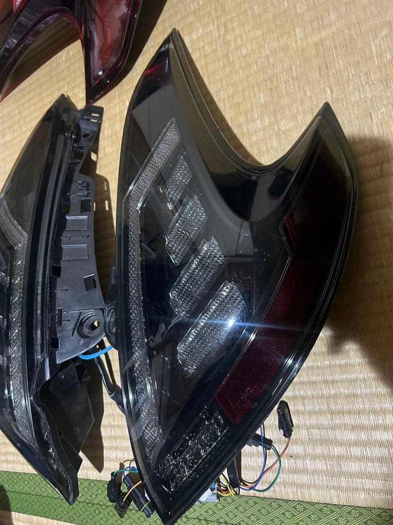 78ワークス　Z34 テールランプ　クリア左右＋レッド左のみ