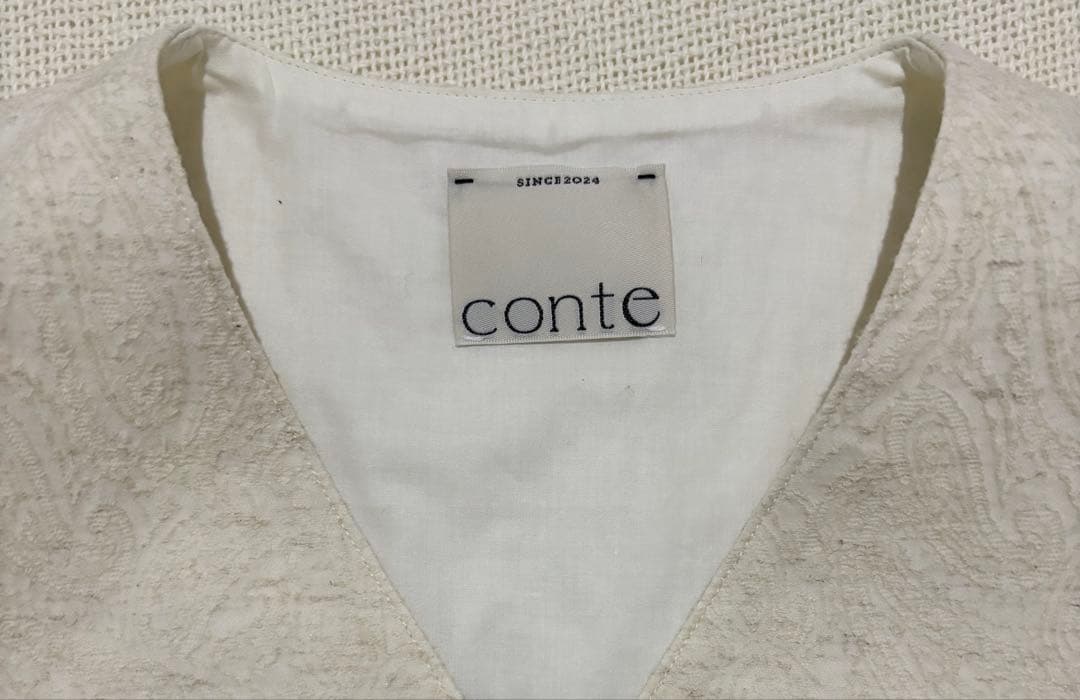 conte コンテ　ジャガード ベスト　タグつき新品未使用