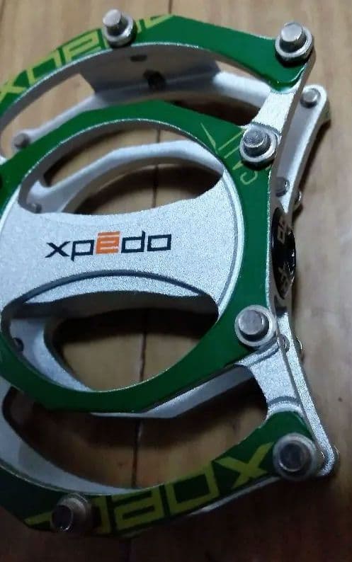 XPEDO XCF07AC フラットペダル シルバー/グリーン　255g