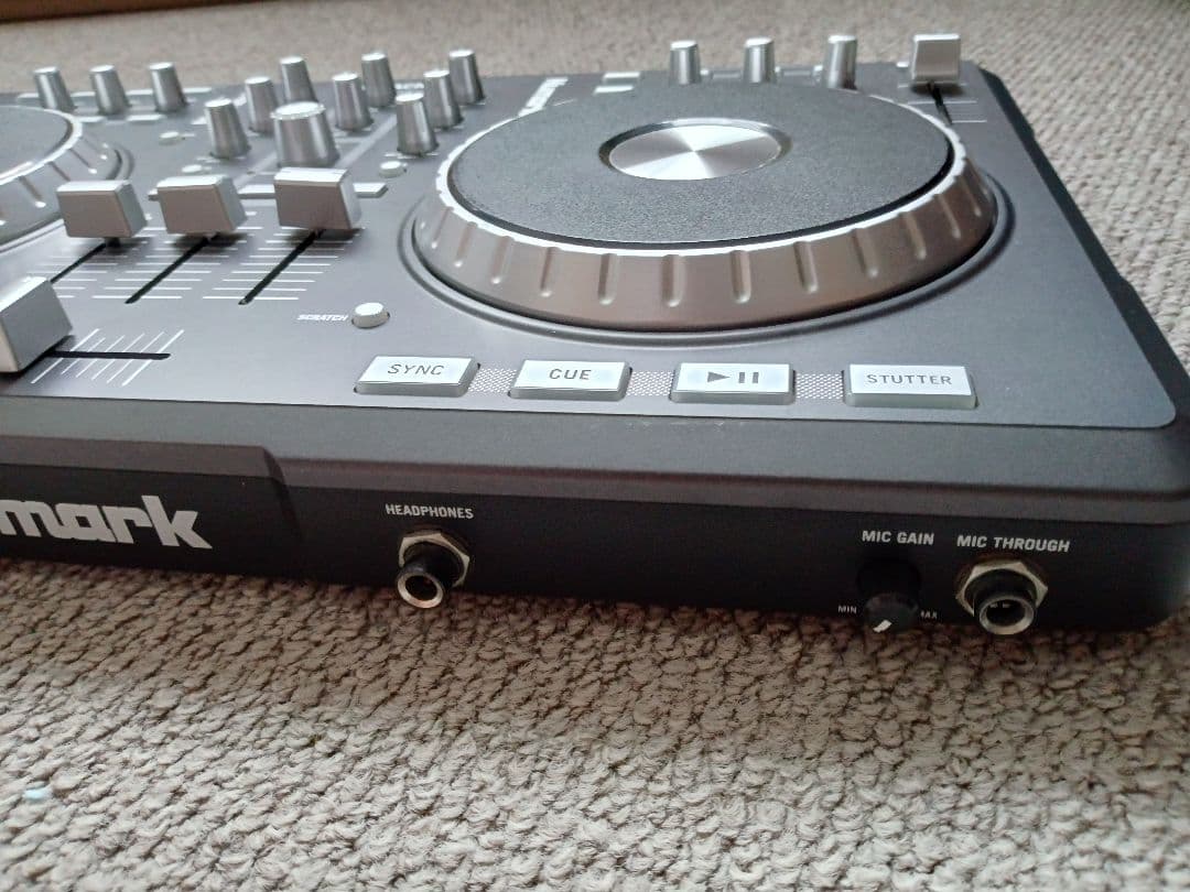 Numark MIXTRACK PRO DJコントローラー