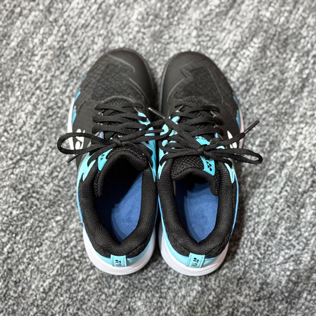 3時間使用 24㎝ YONEX 24 バドミントンシューズ