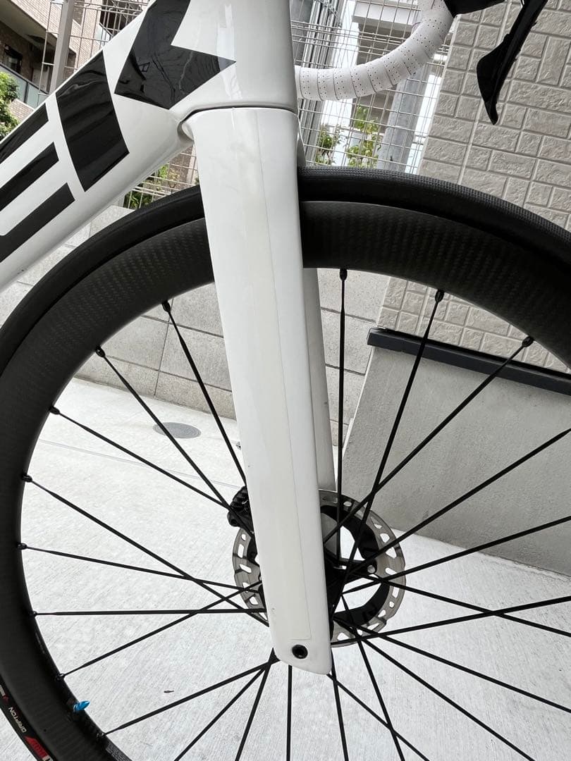 自転車本体 TREK MADONE 2022+ BONTRAGER Aeolus pro 3