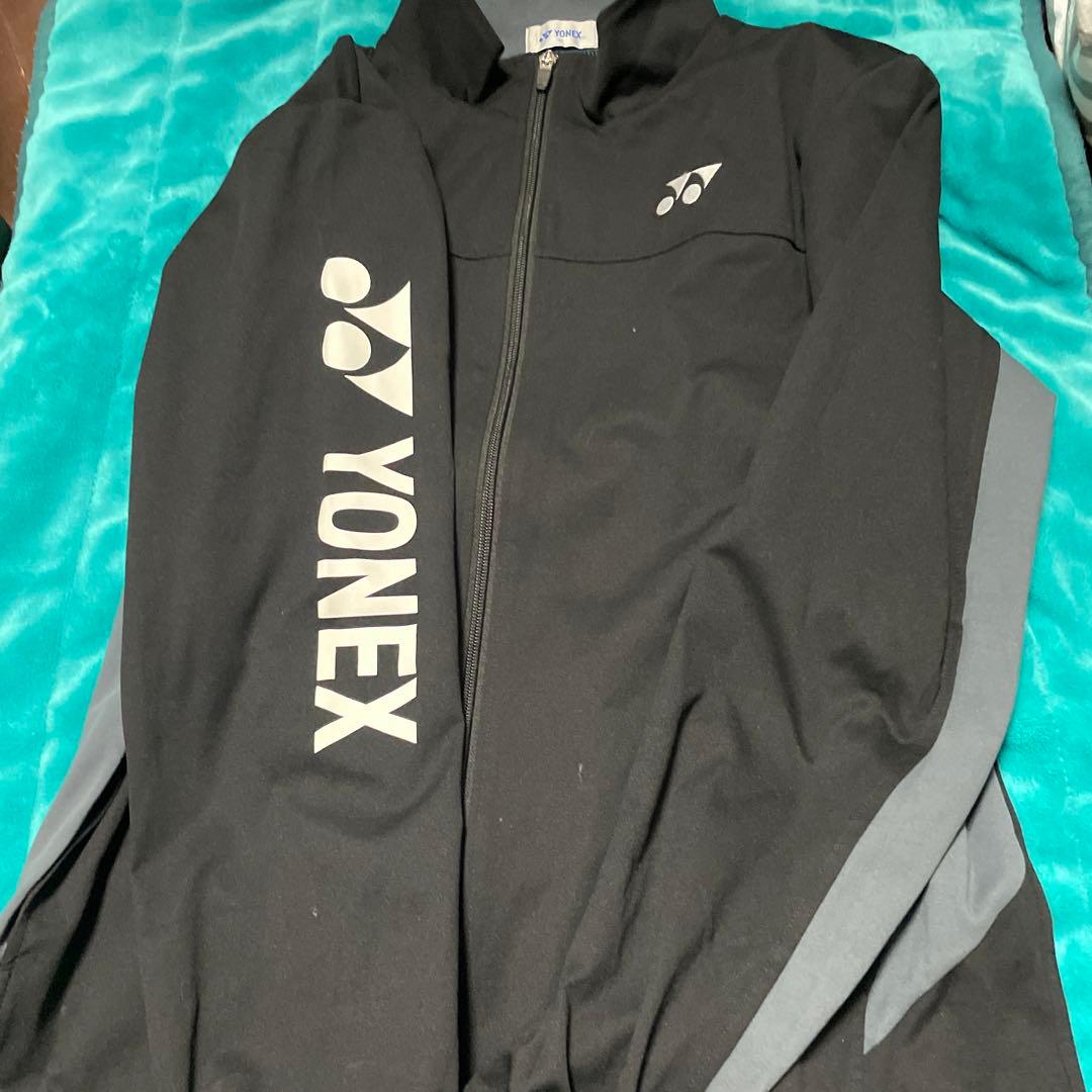 YONEX ブラック ウォームアップウェア M