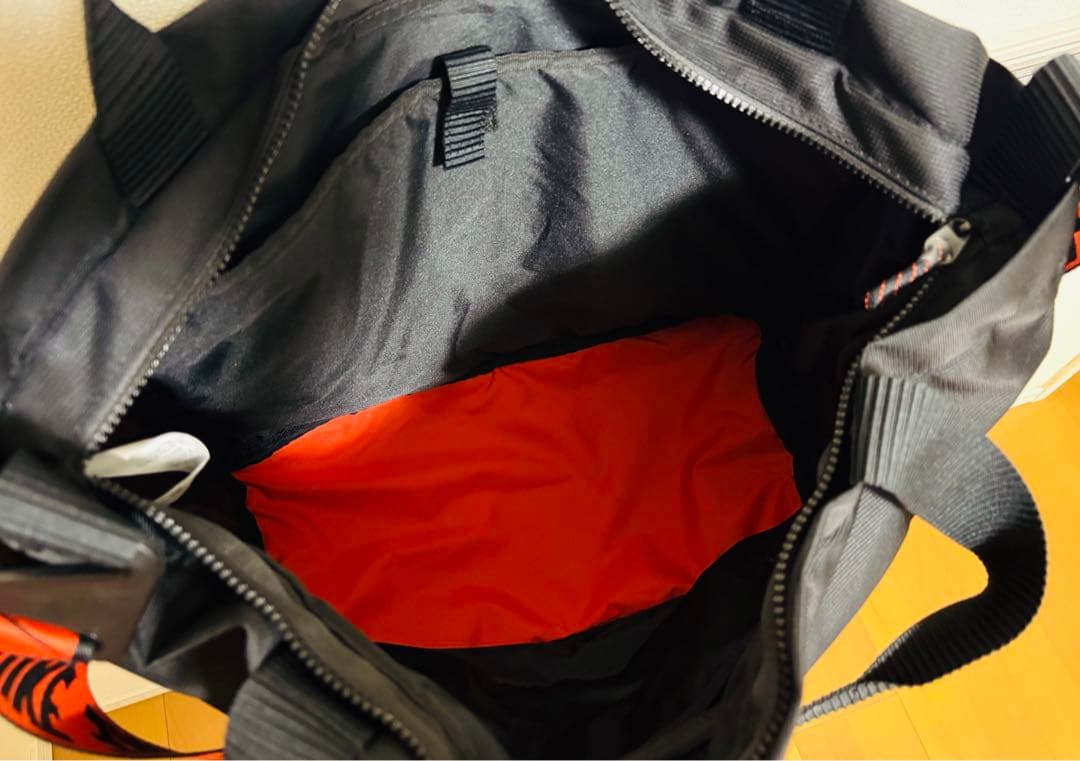 ⭐︎美品⭐︎ NIKEナイキ スポーツウェア エッセンシャル トート 黒