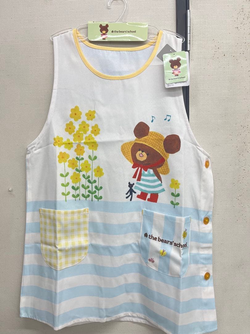 ムギさん専用エプロンくまのがっこう3枚セット6,000円 浮き輪柄プラス。