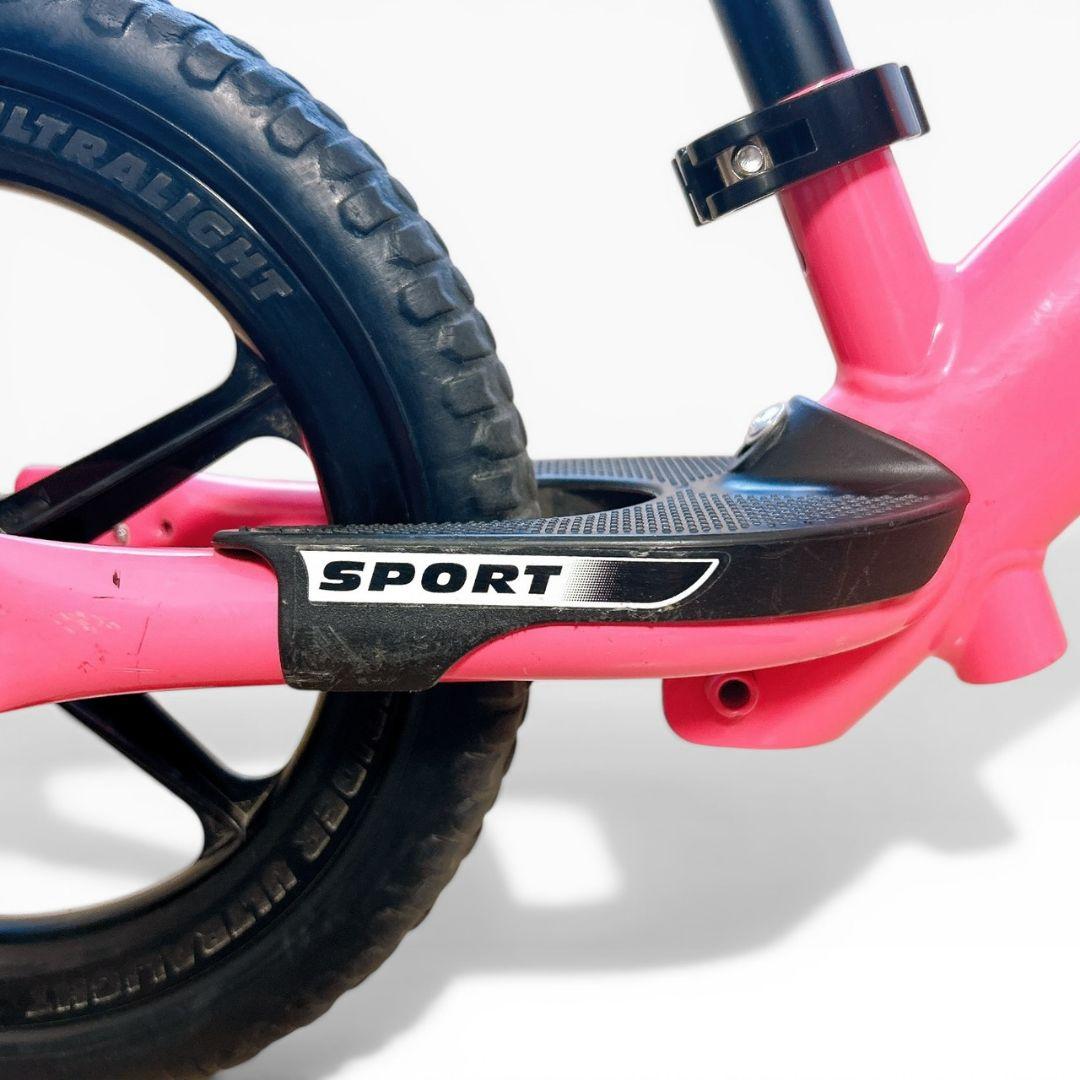 【極美品】 ストライダー スポーツモデル ピンク 12インチ 日本正規品 女の子