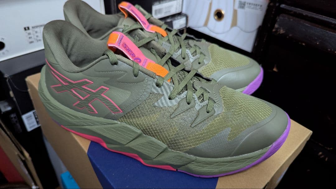 ASICS アンプレアルスLOW2