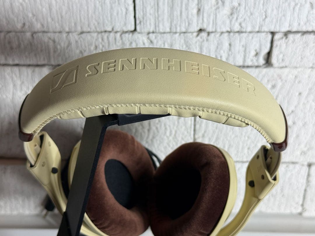 ヘッドホン Sennheiser HD 598
